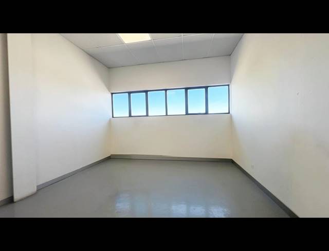 1,590M² WAREHOUSE FOR SALE IN RIVERGATE